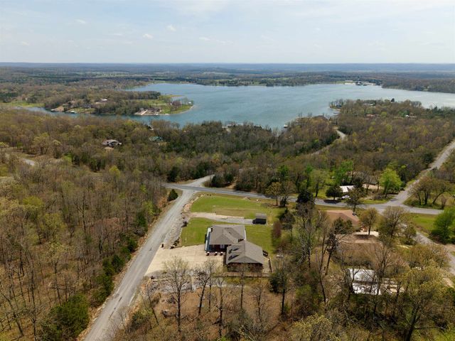 2009 Michigan Ave, Horseshoe Bend, AR 72512