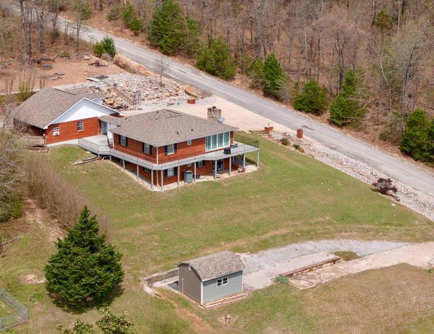 2009 Michigan Ave, Horseshoe Bend, AR 72512