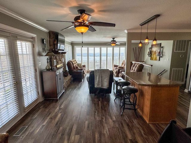 2009 Michigan Ave, Horseshoe Bend, AR 72512