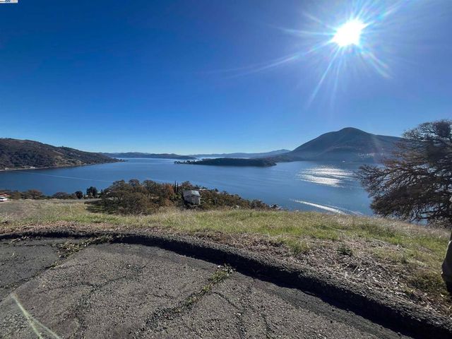 7612 Verna Way, Glenhaven, CA 95443