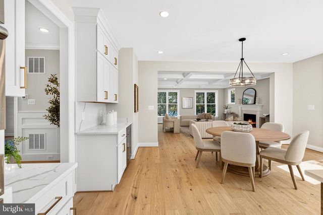 7107 PENGUIN PL, Falls Church, VA 22043