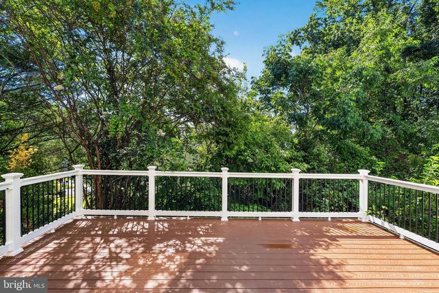 7107 PENGUIN PL, Falls Church, VA 22043
