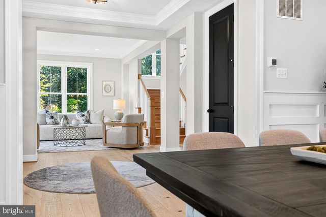 7107 PENGUIN PL, Falls Church, VA 22043
