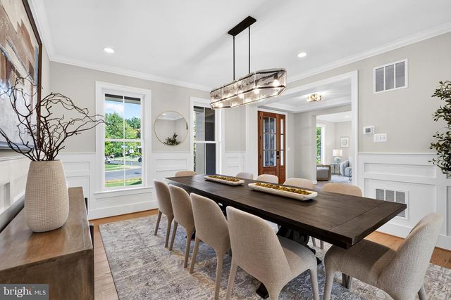 7107 PENGUIN PL, Falls Church, VA 22043