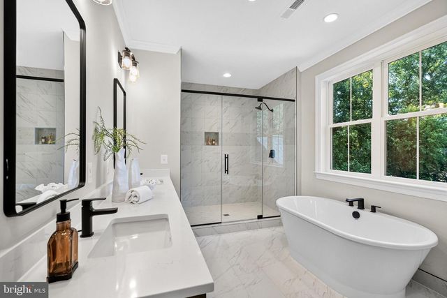 7107 PENGUIN PL, Falls Church, VA 22043