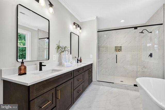 7107 PENGUIN PL, Falls Church, VA 22043