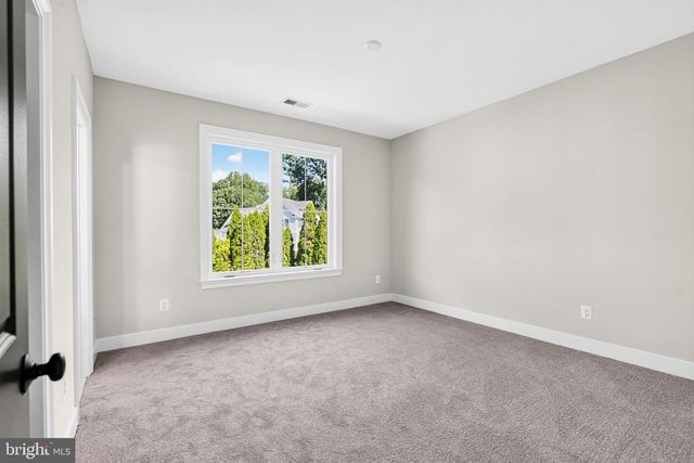 7107 PENGUIN PL, Falls Church, VA 22043