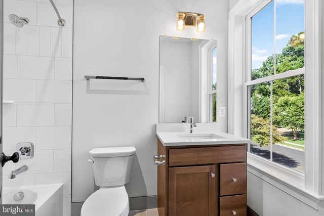 7107 PENGUIN PL, Falls Church, VA 22043