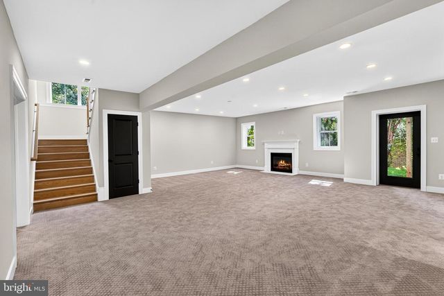 7107 PENGUIN PL, Falls Church, VA 22043