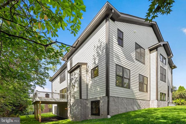 7107 PENGUIN PL, Falls Church, VA 22043