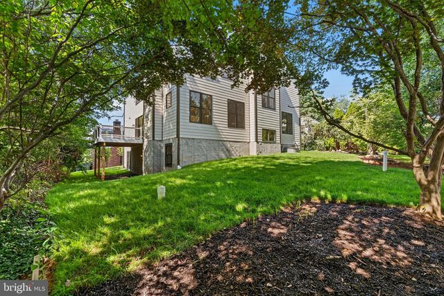 7107 PENGUIN PL, Falls Church, VA 22043