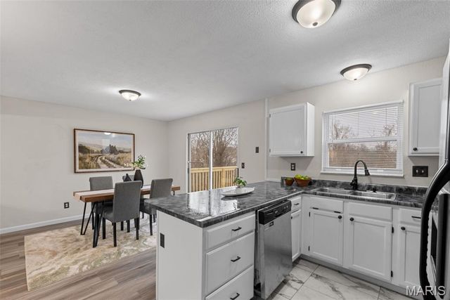 1981 Saint Johns Crossing, Arnold, MO 63010