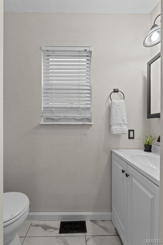 1981 Saint Johns Crossing, Arnold, MO 63010