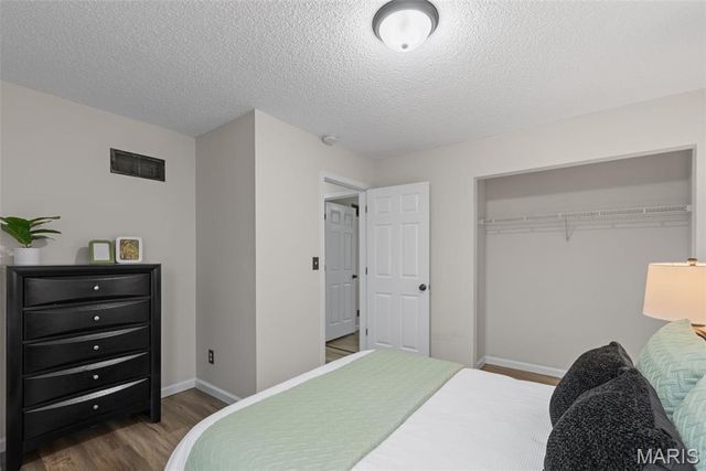 1981 Saint Johns Crossing, Arnold, MO 63010