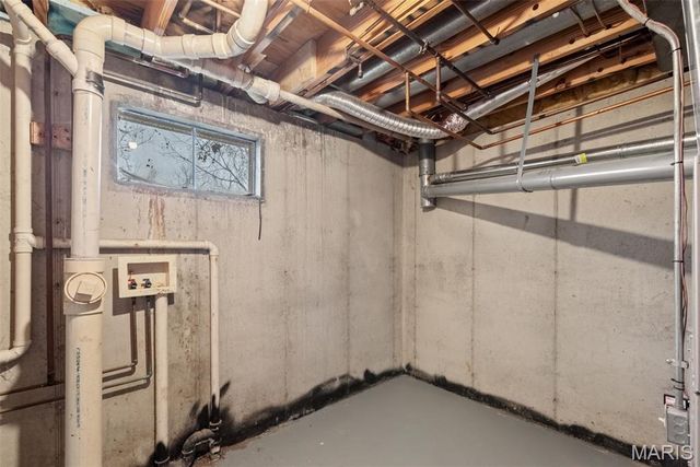 1981 Saint Johns Crossing, Arnold, MO 63010