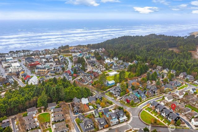 24 Float Lane, Pacific Beach, WA 98571