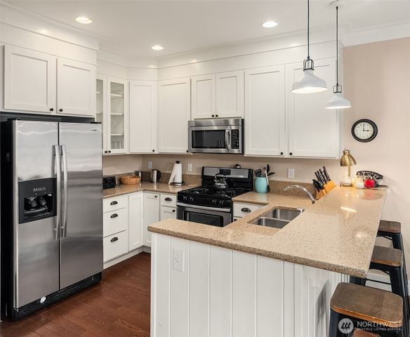 24 Float Lane, Pacific Beach, WA 98571