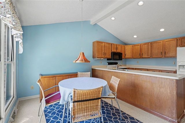 145 Wedgewood Drive, Amherst, NY 14221