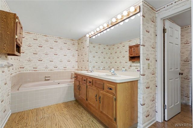145 Wedgewood Drive, Amherst, NY 14221