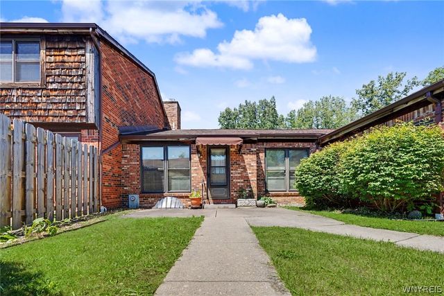 145 Wedgewood Drive, Amherst, NY 14221