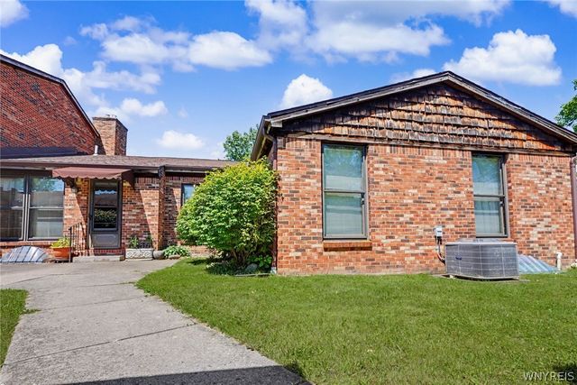 145 Wedgewood Drive, Amherst, NY 14221