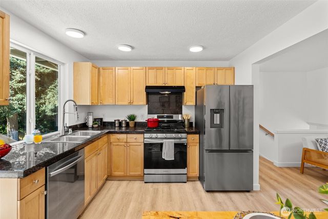 12627 NE 157th Street, Woodinville, WA 98072