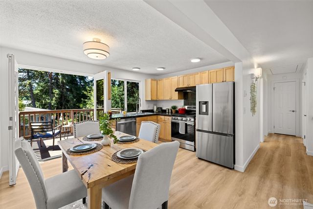 12627 NE 157th Street, Woodinville, WA 98072