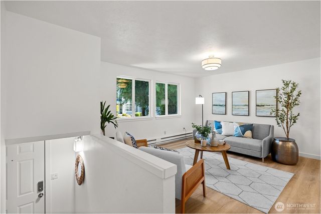 12627 NE 157th Street, Woodinville, WA 98072