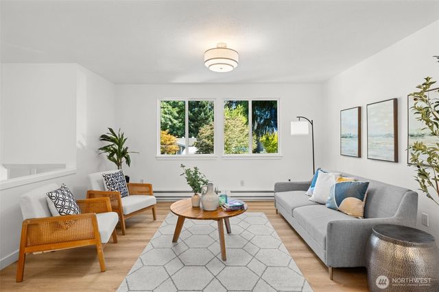 12627 NE 157th Street, Woodinville, WA 98072