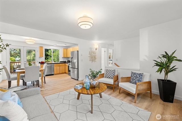12627 NE 157th Street, Woodinville, WA 98072