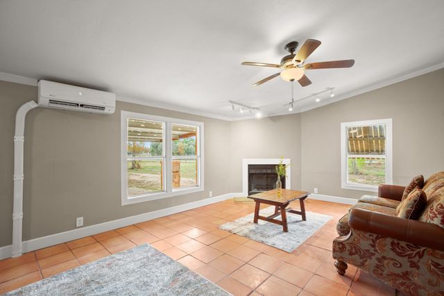 1900 County Road 226, Florence, TX 76527