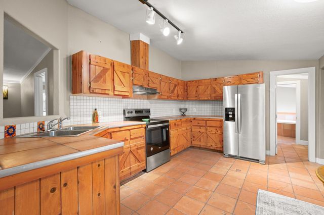 1900 County Road 226, Florence, TX 76527