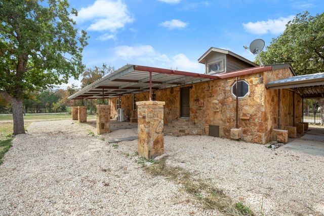 1900 County Road 226, Florence, TX 76527