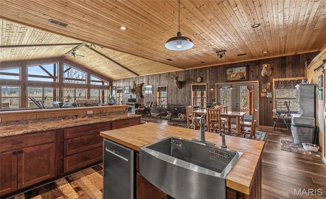 150 Keysville Rd, Steelville, MO 65565