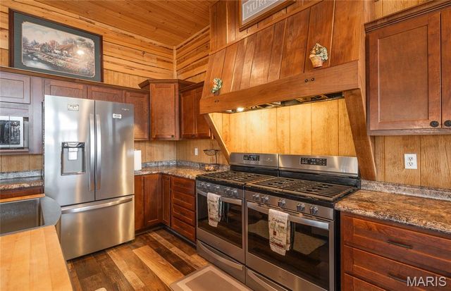 150 Keysville Rd, Steelville, MO 65565