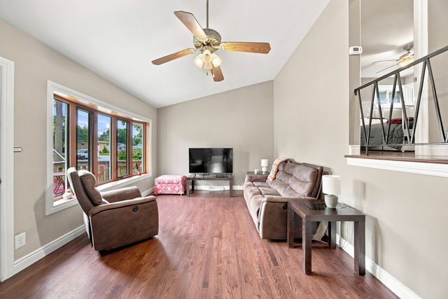 311 W Taylor Road, Lombard, IL 60148