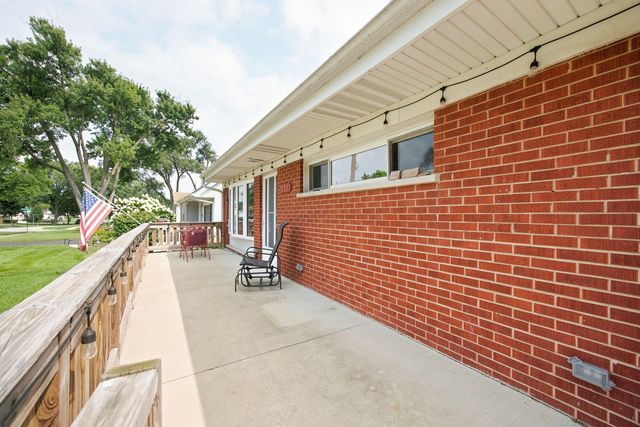 311 W Taylor Road, Lombard, IL 60148