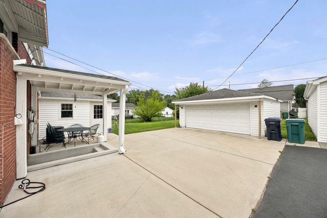 311 W Taylor Road, Lombard, IL 60148