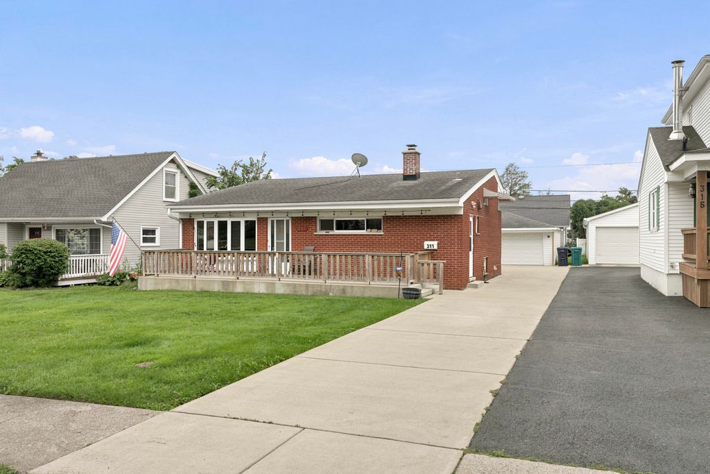 311 W Taylor Road, Lombard, IL 60148