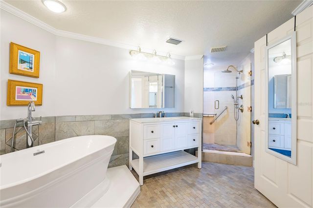 16750 GULF BOULEVARD 311, North Redington Beach, FL 33708