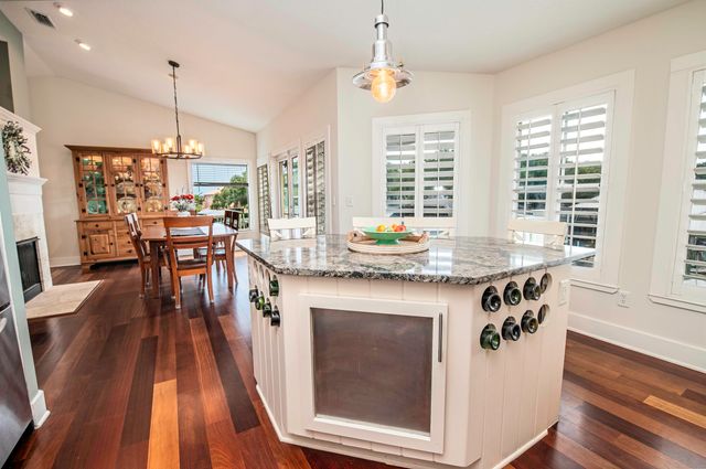 312 Amelia Ct, St Augustine, FL 32080