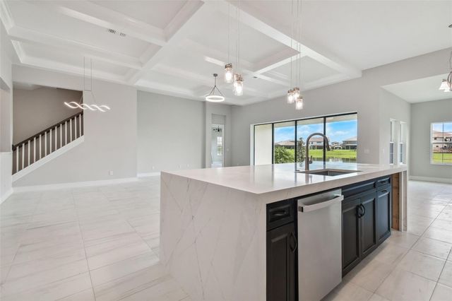 11239 RUSTIC TIMBER LOOP, San Antonio, FL 33576