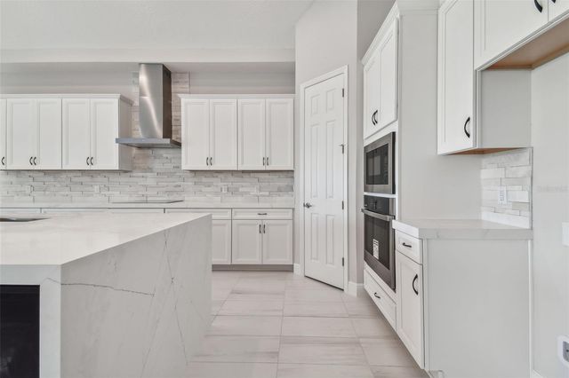 11239 RUSTIC TIMBER LOOP, San Antonio, FL 33576