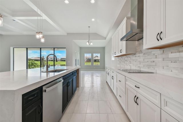 11239 RUSTIC TIMBER LOOP, San Antonio, FL 33576