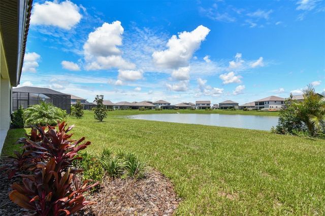 11239 RUSTIC TIMBER LOOP, San Antonio, FL 33576