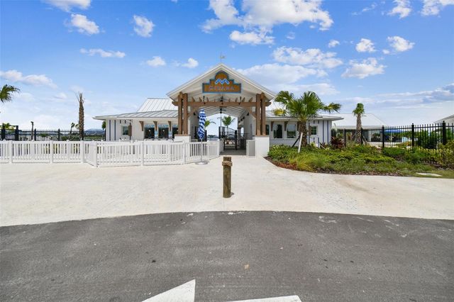 11239 RUSTIC TIMBER LOOP, San Antonio, FL 33576