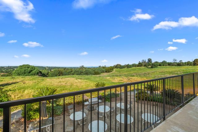 3000 Alexandrite Dr, Rescue, CA 95672