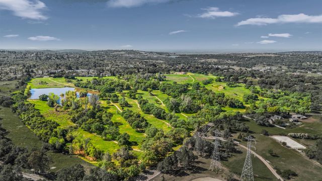 3000 Alexandrite Dr, Rescue, CA 95672