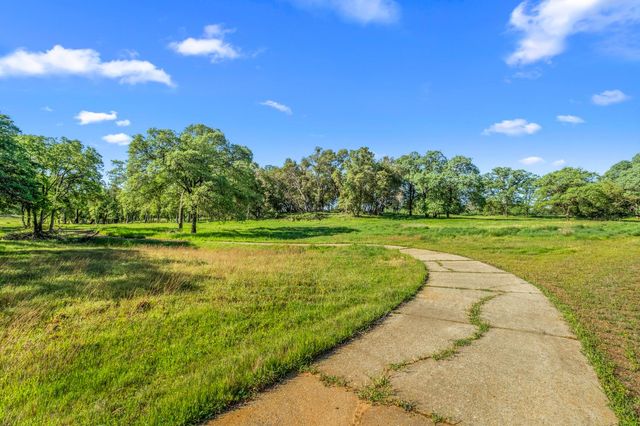 3000 Alexandrite Dr, Rescue, CA 95672