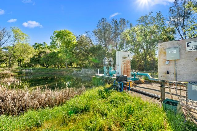 3000 Alexandrite Dr, Rescue, CA 95672